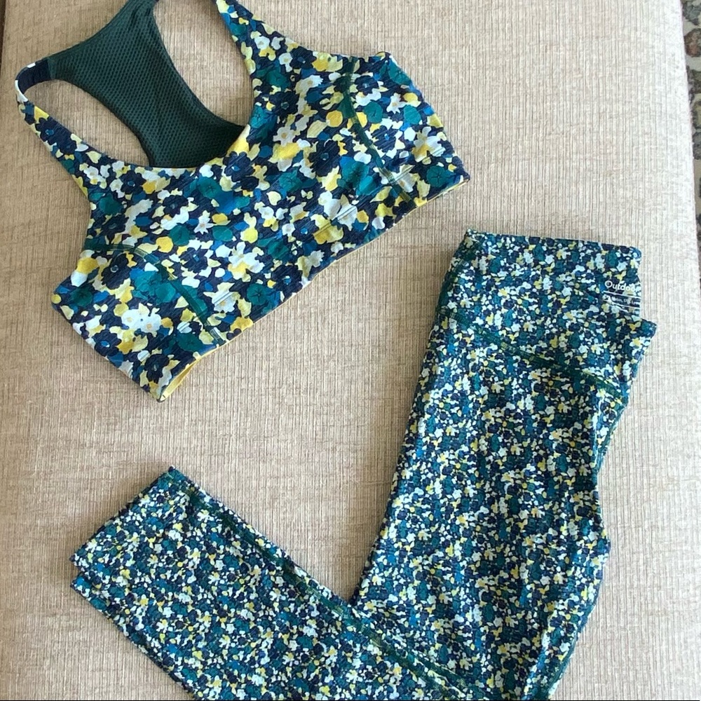 LIMITED EDITION Outdoor Voices Mineral Blooms Sports Bra - Picture 2 of 9